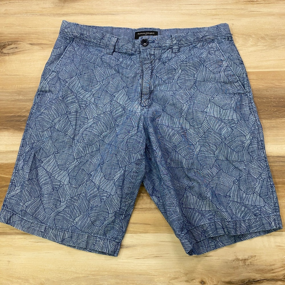 Banana Republic Emerson Short 31 Leaf Print Cotton Chambray Blue Casual Shorts